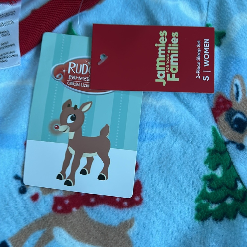 NWT Rudolph pajamas - Picture 4 of 8